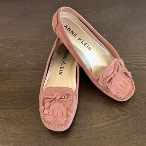 Anne Klein Women's Pink Suede Flats Size 7.5